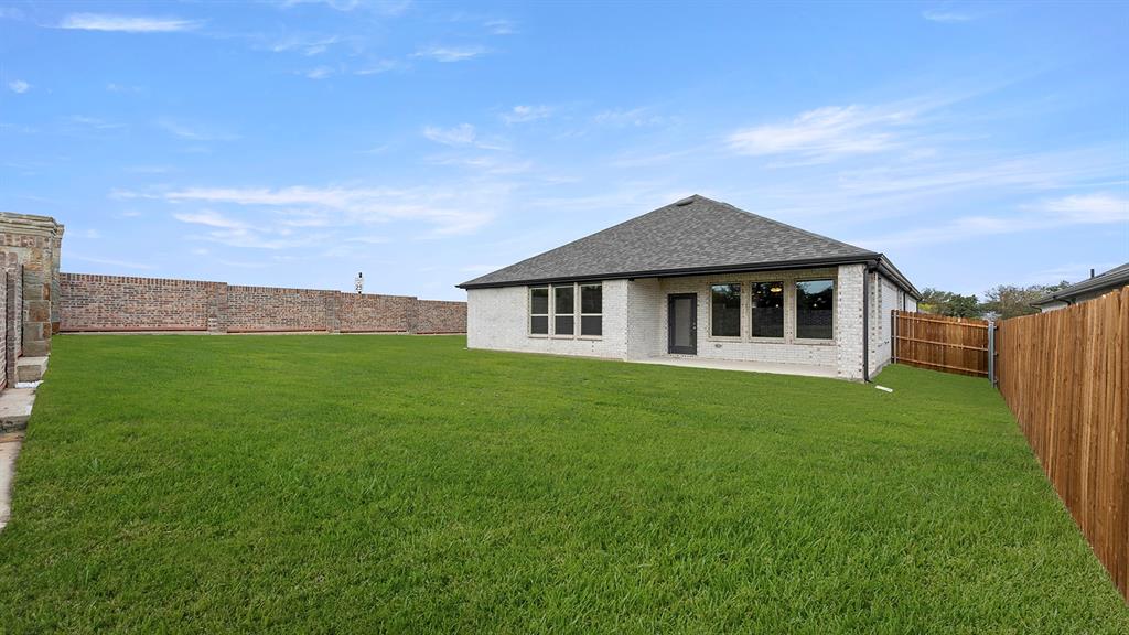1101 Rushing Court Aubrey, TX 76227 - Photo 27 of 31 27. 1101 Rushing - Back (2)