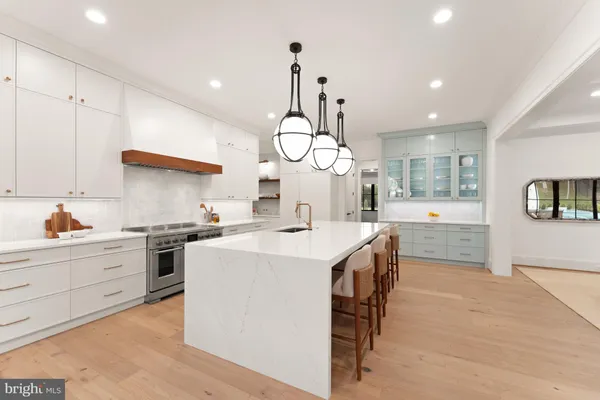 $6,495,000 | 8230 Weller Avenue, McLean, VA 22102