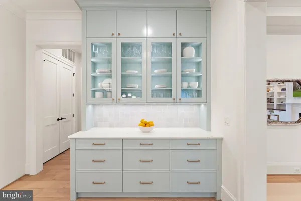 $6,495,000 | 8230 Weller Avenue, McLean, VA 22102