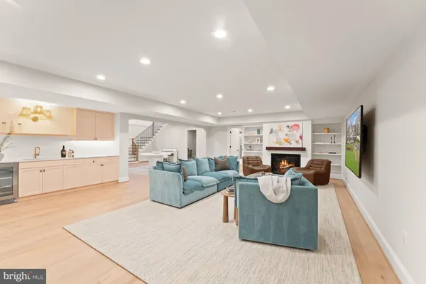 $6,495,000 | 8230 Weller Avenue, McLean, VA 22102