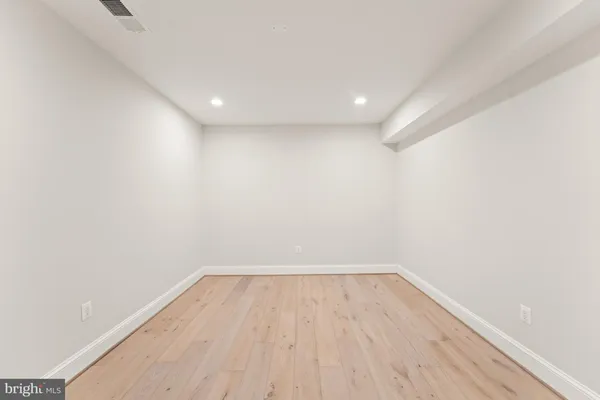 $6,495,000 | 8230 Weller Avenue, McLean, VA 22102