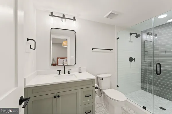 $6,495,000 | 8230 Weller Avenue, McLean, VA 22102