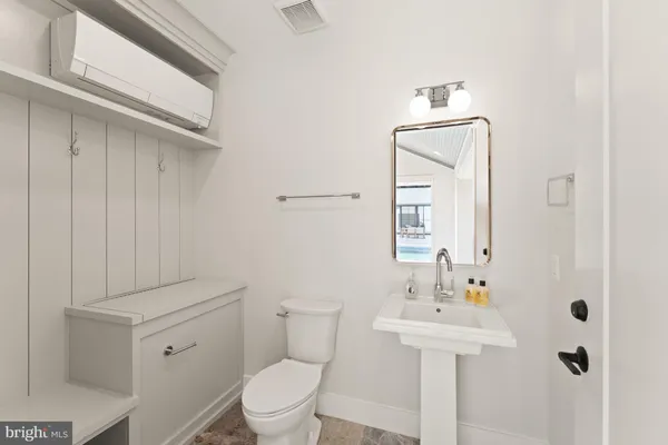 $6,495,000 | 8230 Weller Avenue, McLean, VA 22102