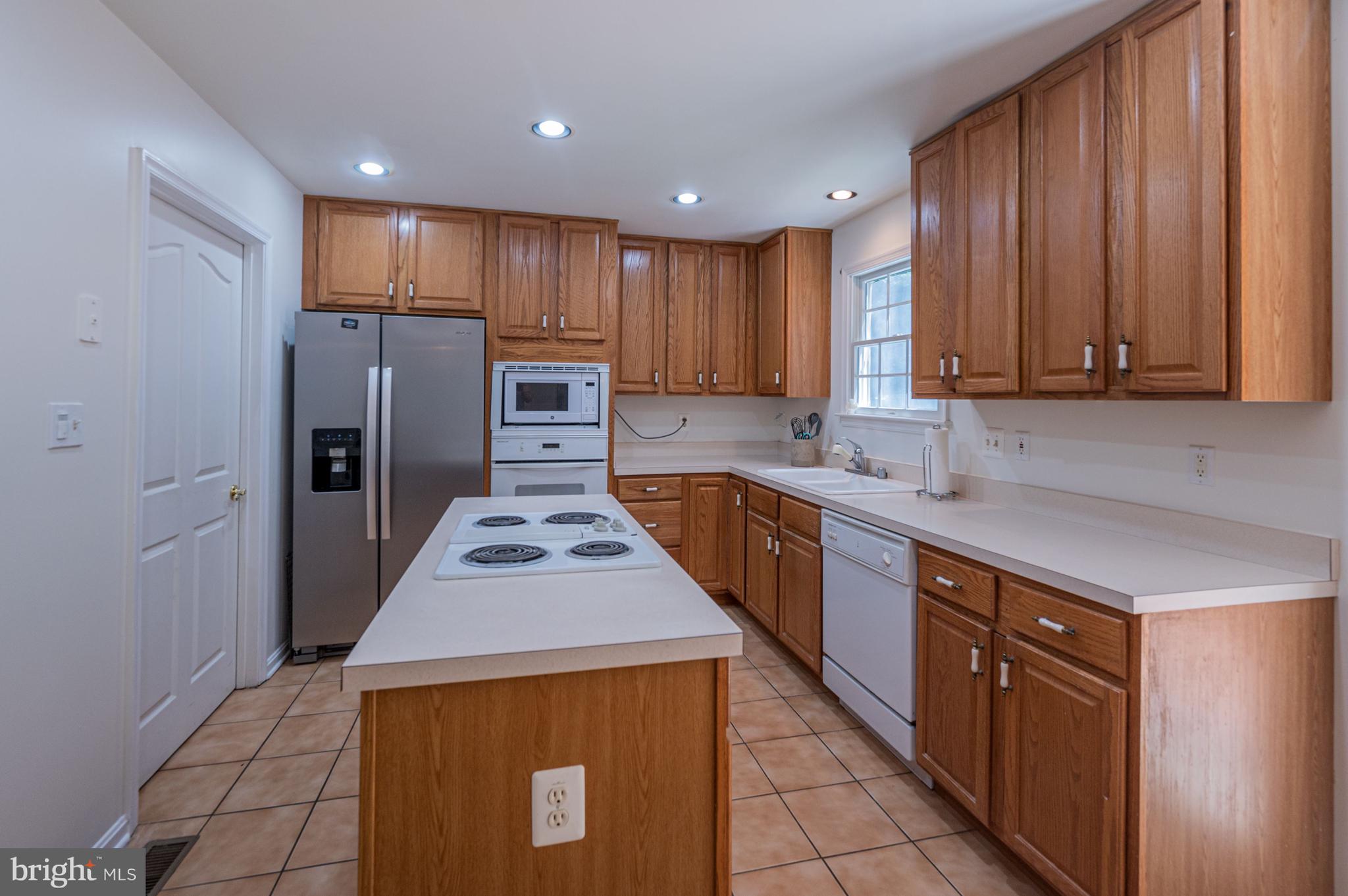 498 Rutland Drive Fallston, MD 21047 - Photo 16 of 55 Kitchen