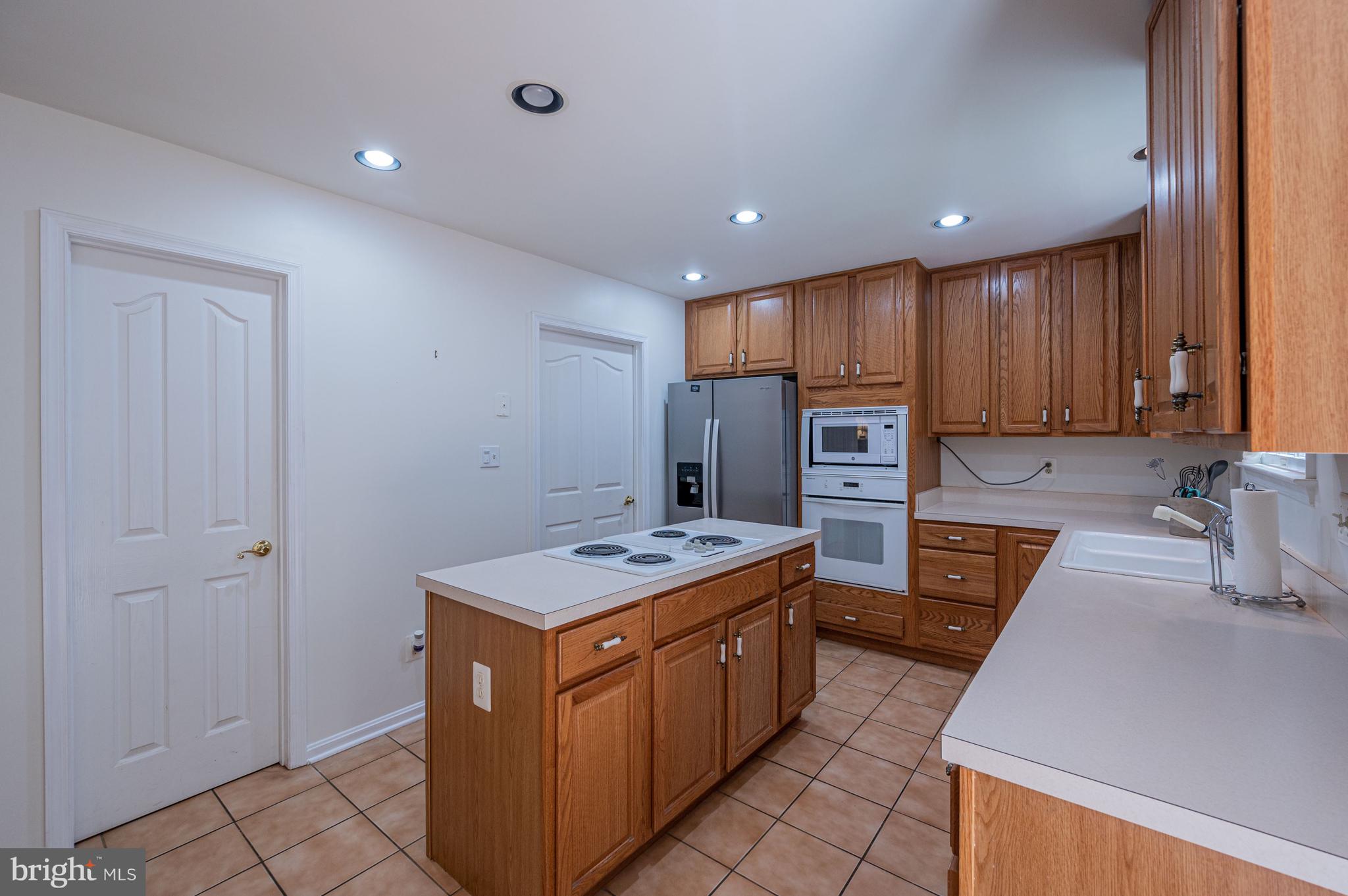 498 Rutland Drive Fallston, MD 21047 - Photo 20 of 55 Kitchen
