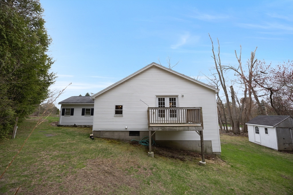 580 Howe Street Methuen, MA 01844 - Photo 2 of 15 Gallery Image 2