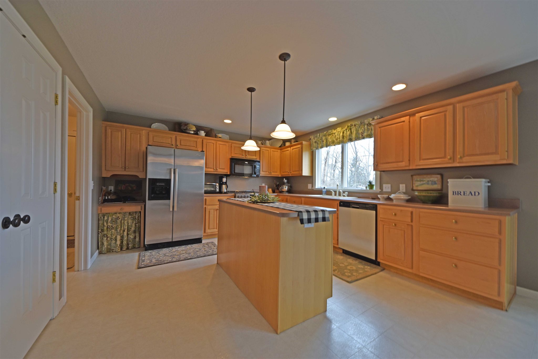 14610 Waterbrook Road Fort Wayne, IN 46814 - Photo 11 of 36 Gallery Image 11