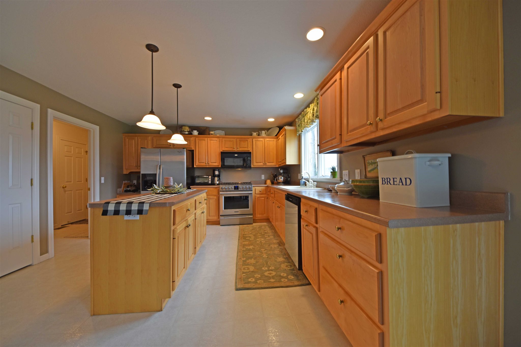 14610 Waterbrook Road Fort Wayne, IN 46814 - Photo 5 of 36 Gallery Image 5