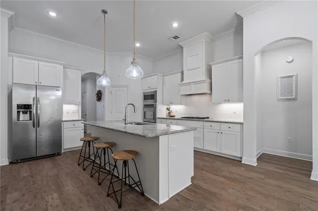 $535,000 | 517 Belle Pointe Loop, Madisonville, LA 70447