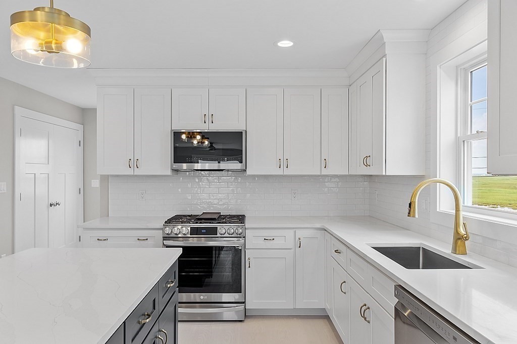 207 Beach Road, Unit G2 Salisbury, MA 01952 - Photo 18 of 42 Gallery Image 18