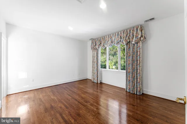 $2,750,000 | 8709 Crider Brook Way, Potomac, MD 20854