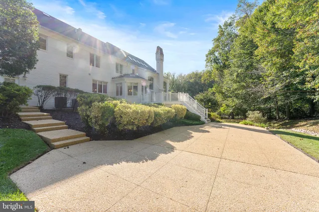 $2,600,000 | 8709 Crider Brook Way, Potomac, MD 20854