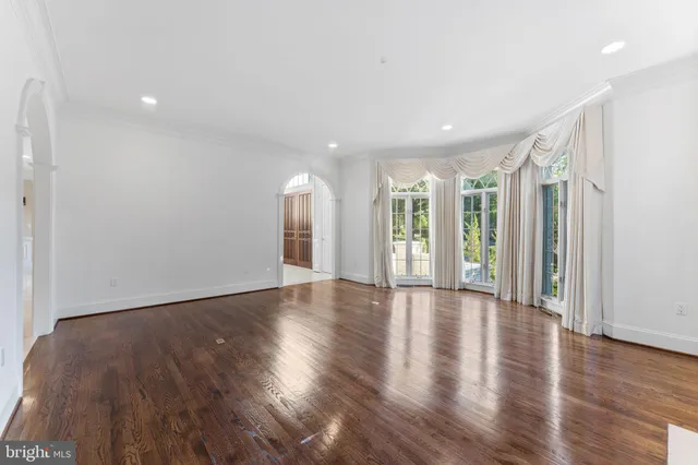 a view of a livingroom with a furniture