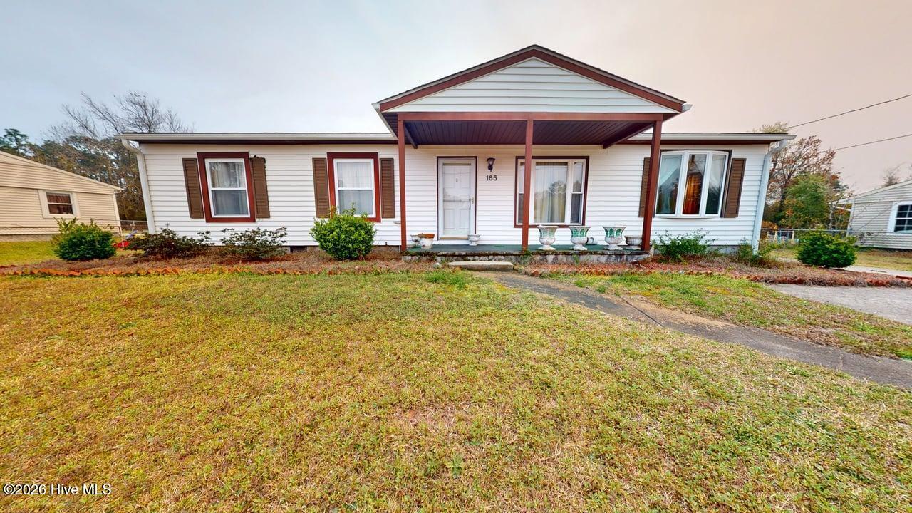 165 Copeland Court Hubert, NC 28539 - Photo 1 of 24 front