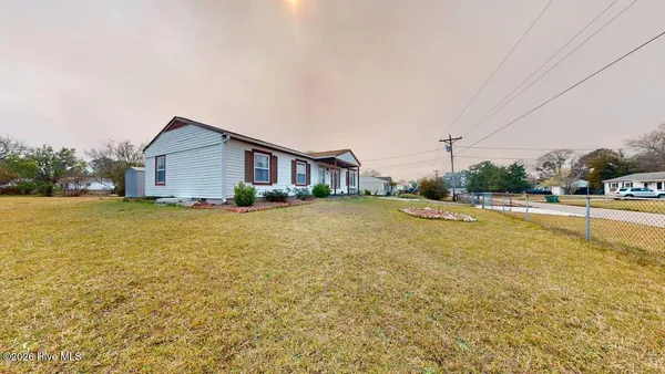 $165,000 | 165 Copeland Court, Hubert, NC 28539