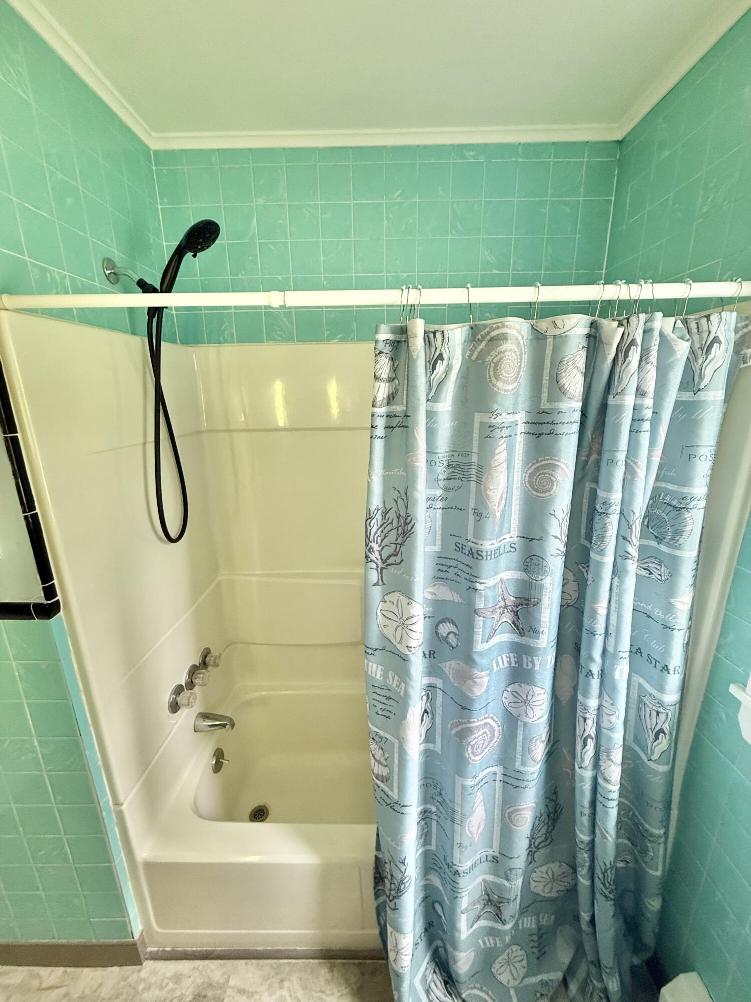 71 Hardy Street Presque Isle, ME 04769 - Photo 33 of 54 Bathroom