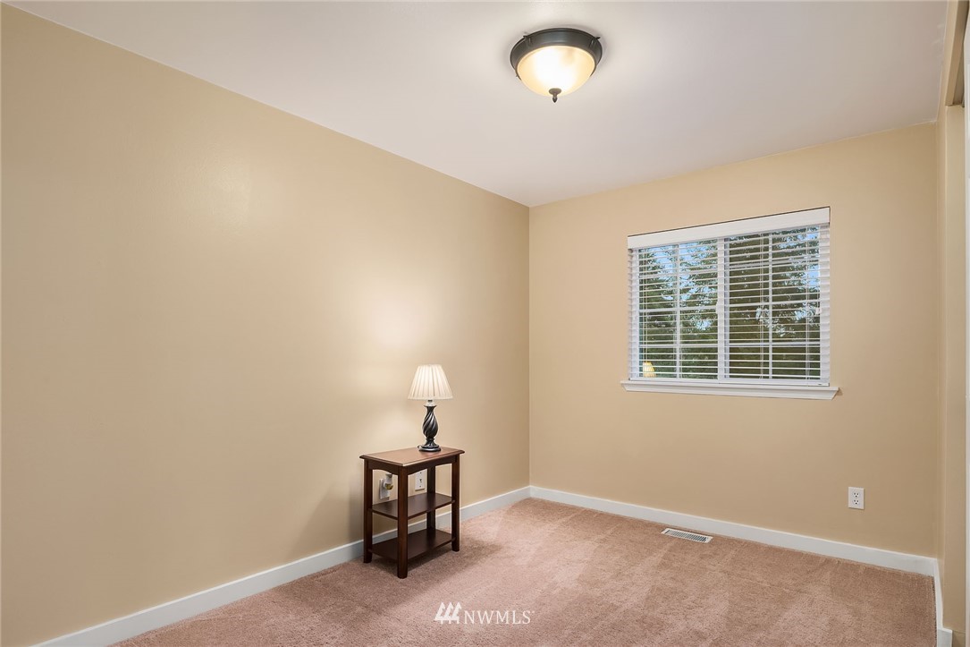 17426 Mountain View Road Southeast Monroe, WA 98272 - Photo 19 of 25 Gallery Image 19