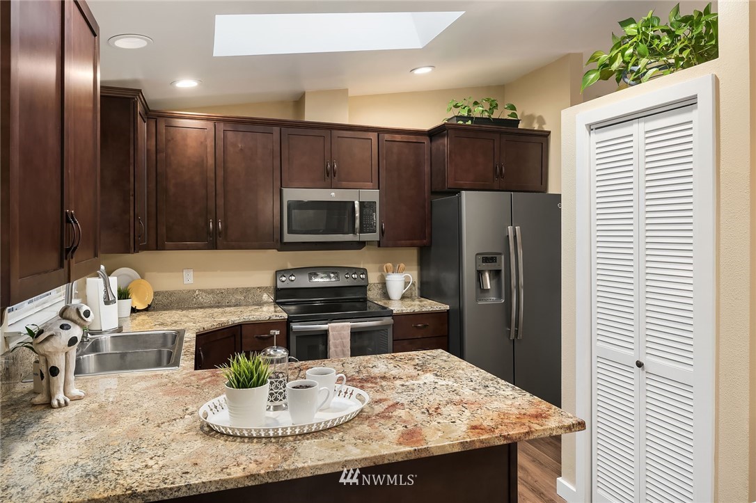17426 Mountain View Road Southeast Monroe, WA 98272 - Photo 9 of 25 Gallery Image 9