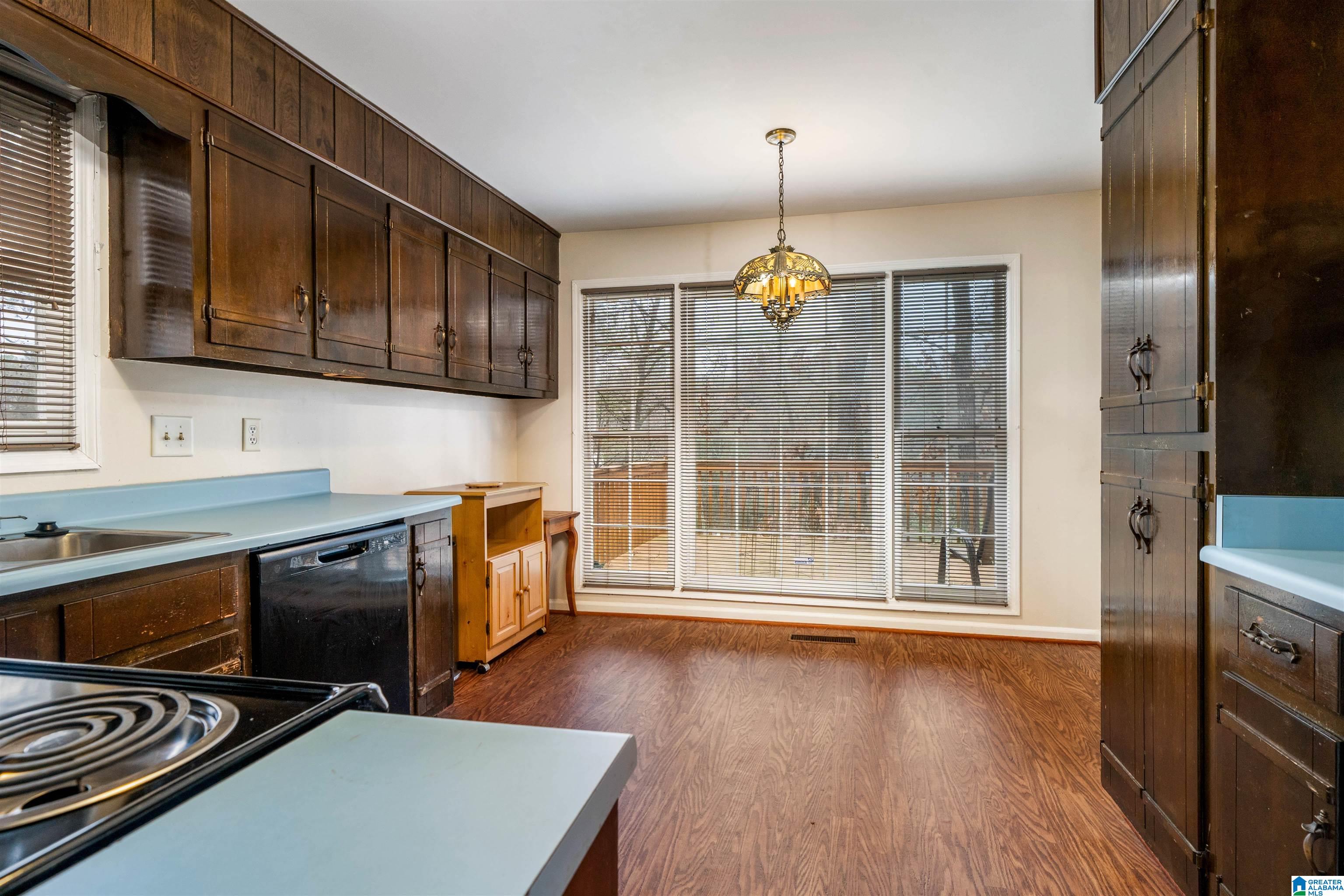 1521 Saulter View Road Birmingham, AL 35209 - Photo 8 of 29 Gallery Image 8