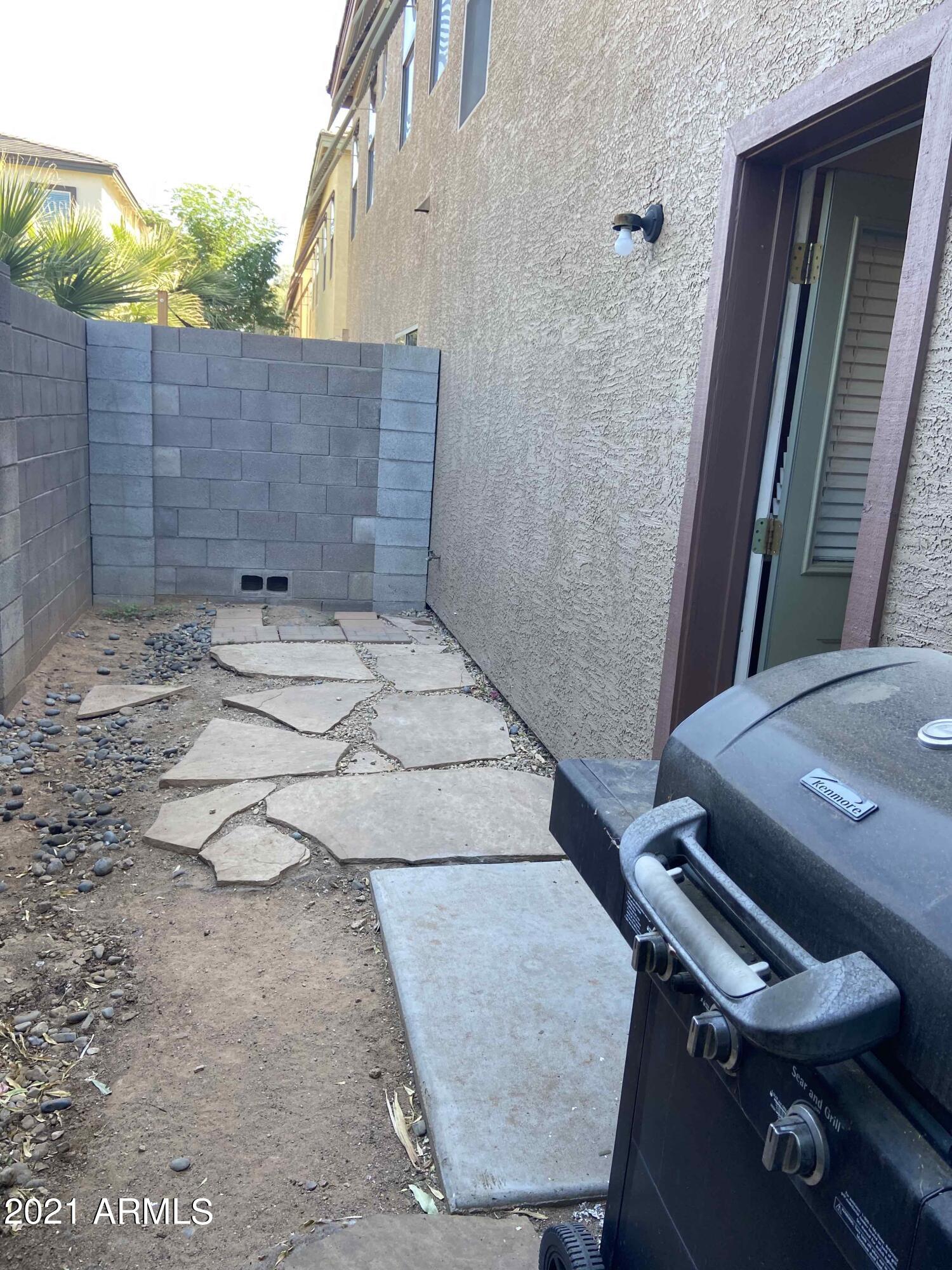 2929 North 37th Street, Unit 1 Phoenix, AZ 85018 - Photo 16 of 17 BACKYARD 1