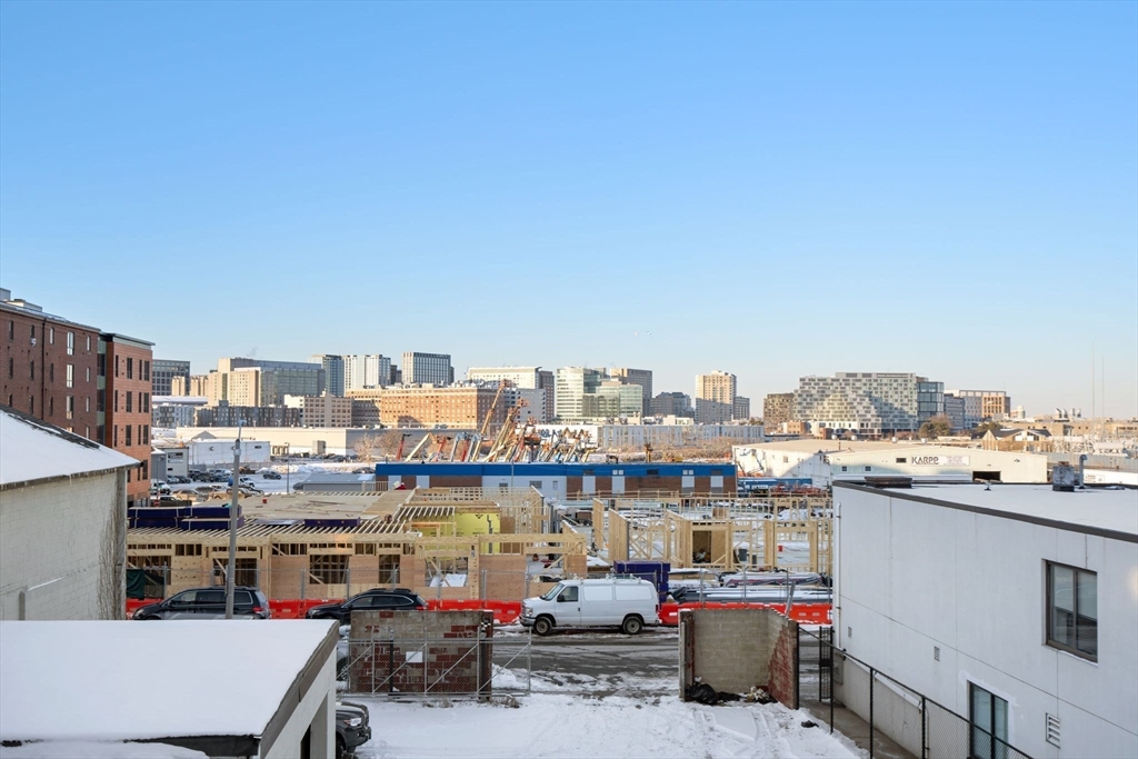 34 H Street, Unit 2L Boston, MA 02127 - Photo 19 of 20 a view of a city