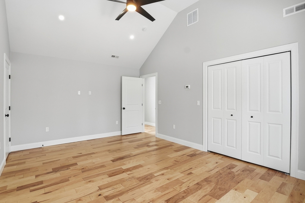 12 Benham Street Worcester, MA 01604 - Photo 16 of 26