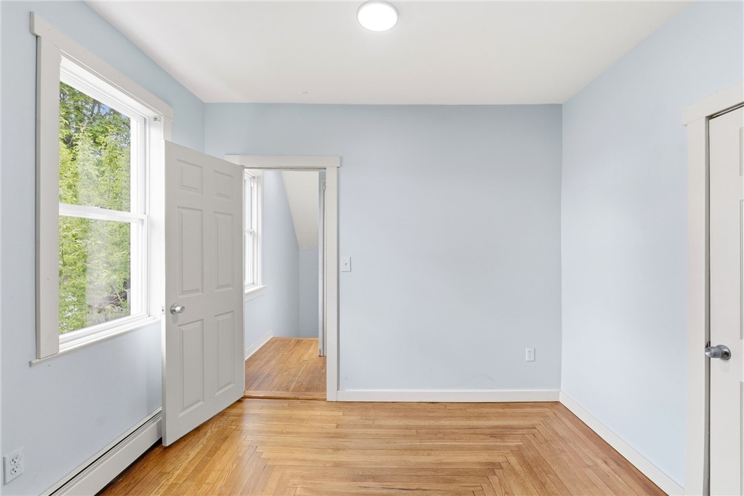 35 Lawrence Street Providence, RI 02909 - Photo 14 of 32