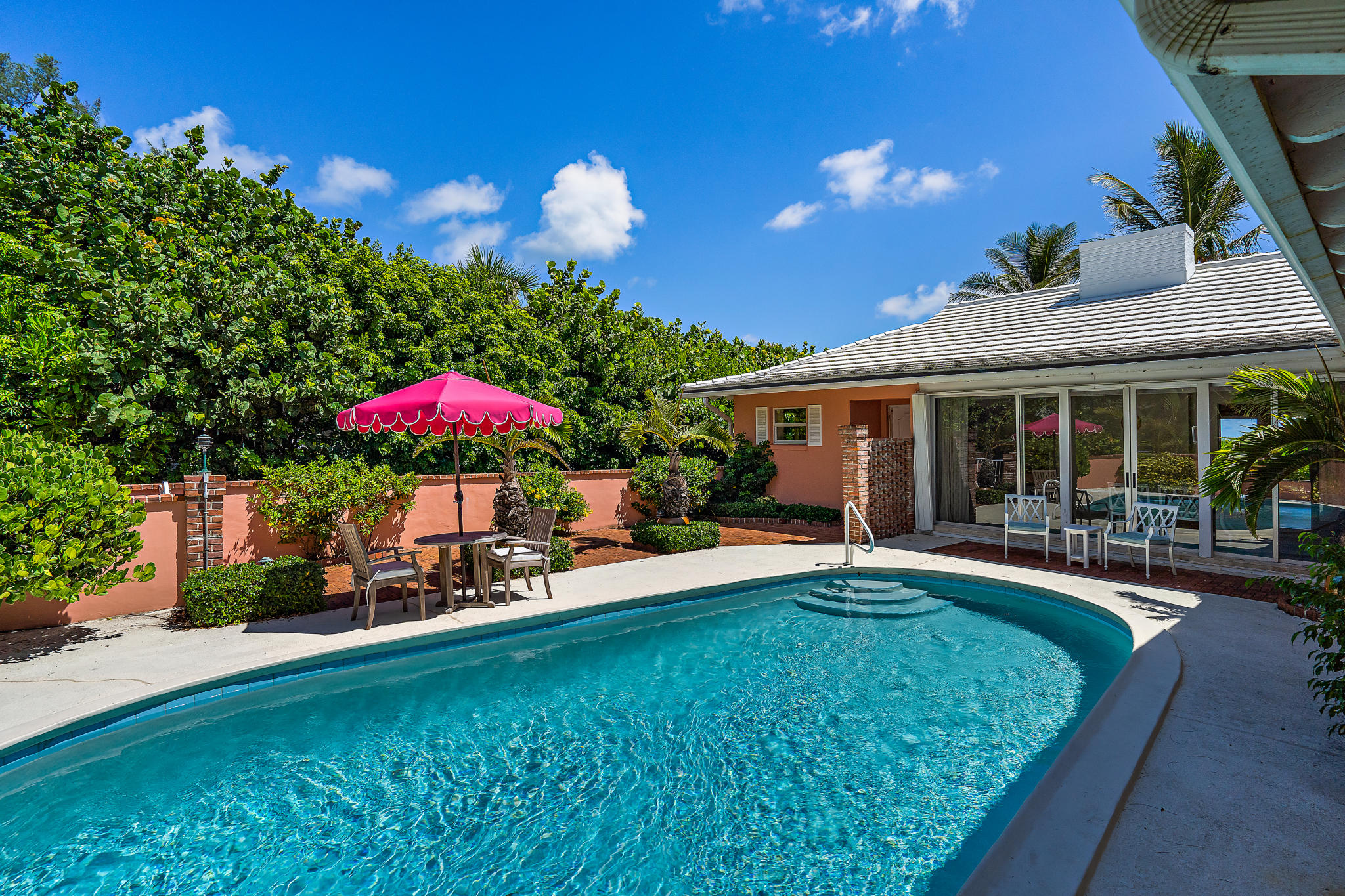 55 North Beach Road Hobe Sound, FL 33455 - Photo 12 of 64 entry with pool