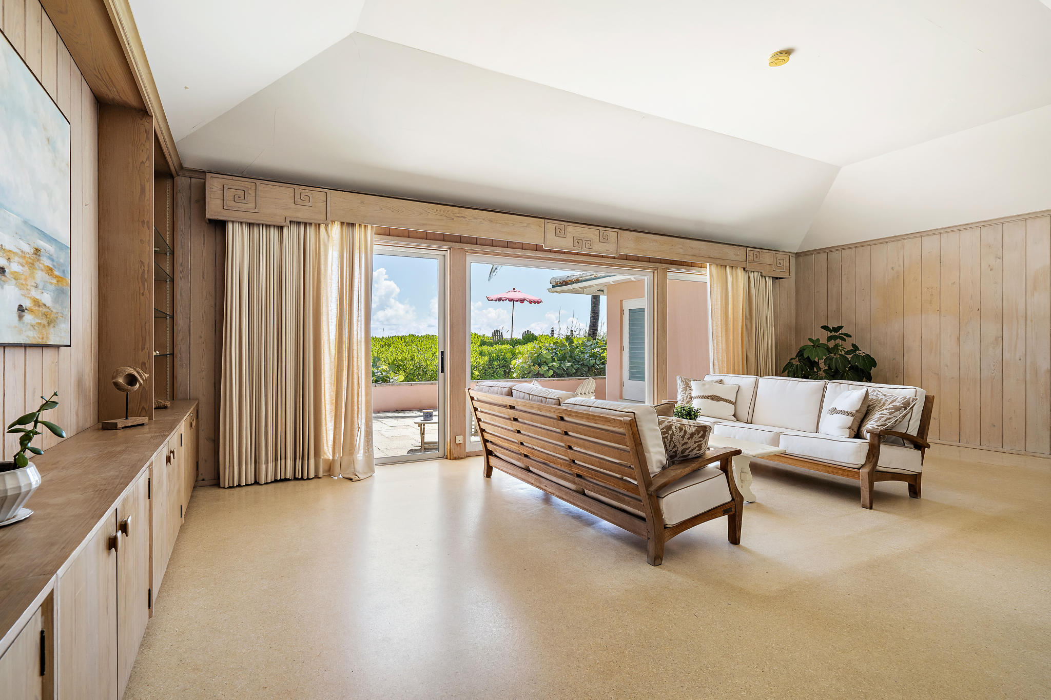 55 North Beach Road Hobe Sound, FL 33455 - Photo 16 of 64 living looking out to beach