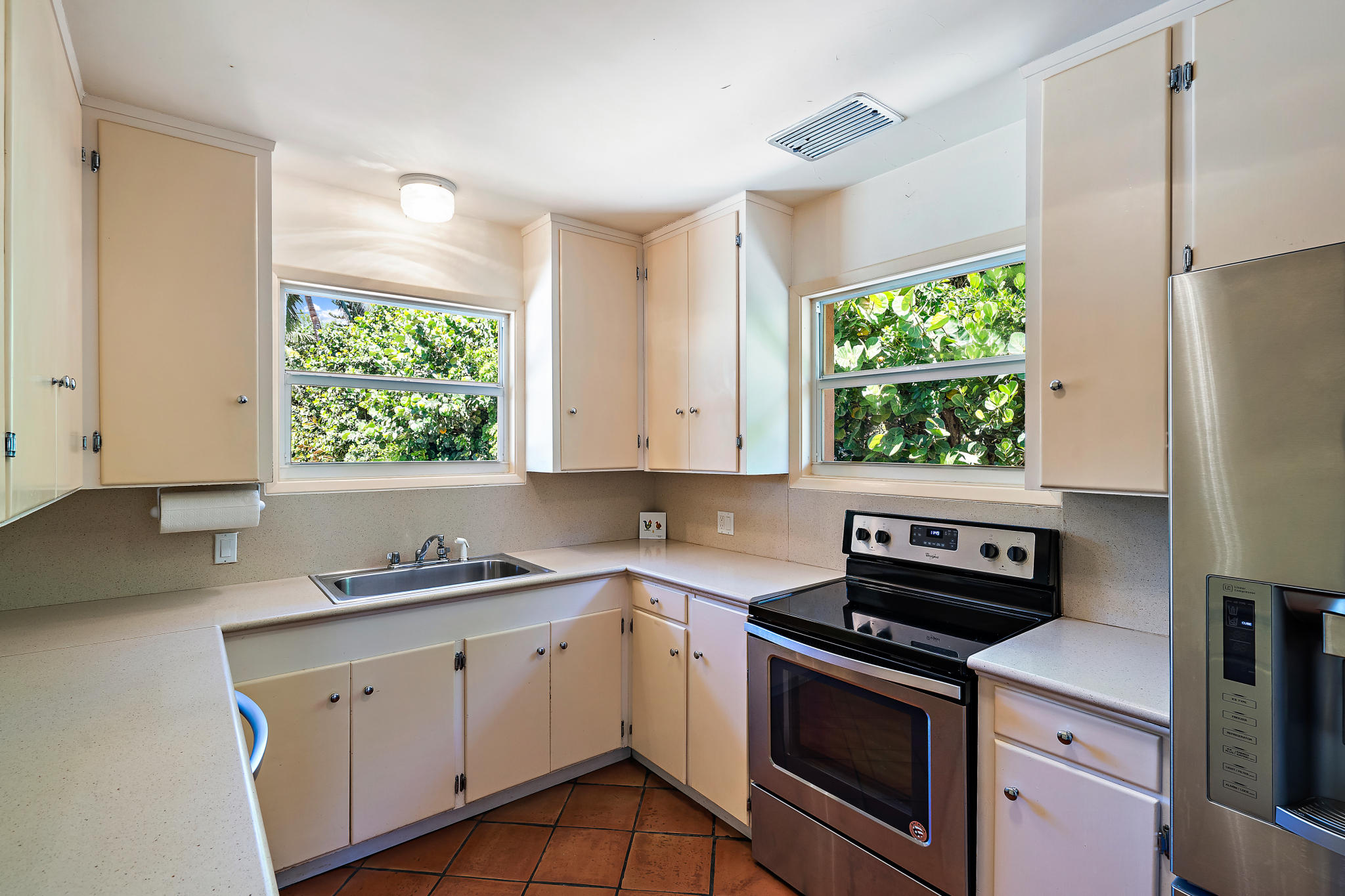 55 North Beach Road Hobe Sound, FL 33455 - Photo 27 of 64 kitchen