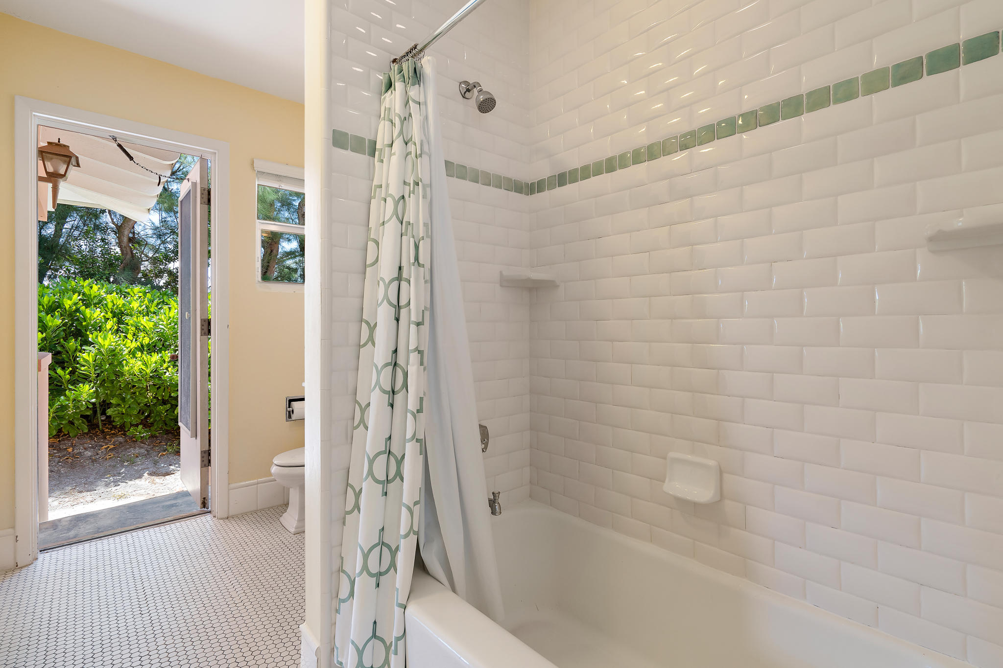 55 North Beach Road Hobe Sound, FL 33455 - Photo 44 of 64 2nd bathroom