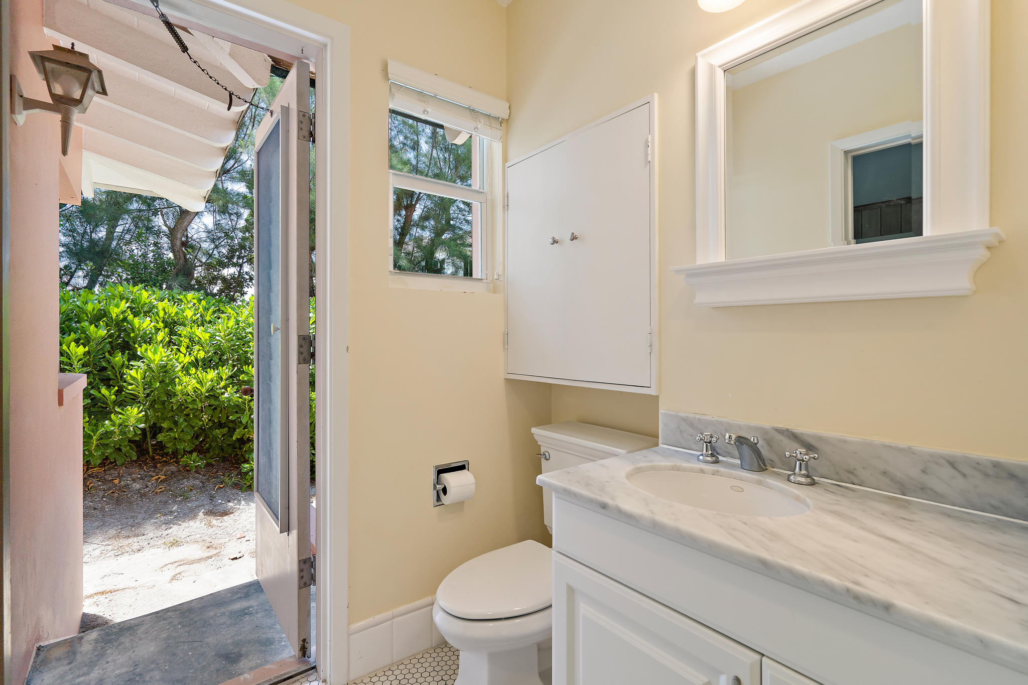55 North Beach Road Hobe Sound, FL 33455 - Photo 45 of 64 2nd vanity