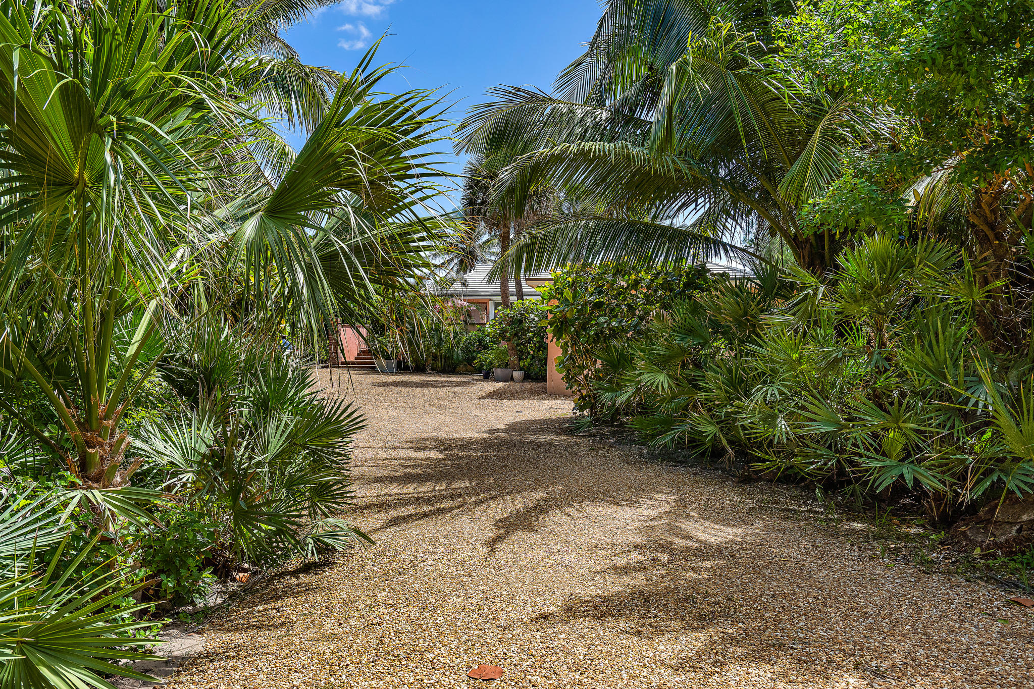 55 North Beach Road Hobe Sound, FL 33455 - Photo 9 of 64 driveway