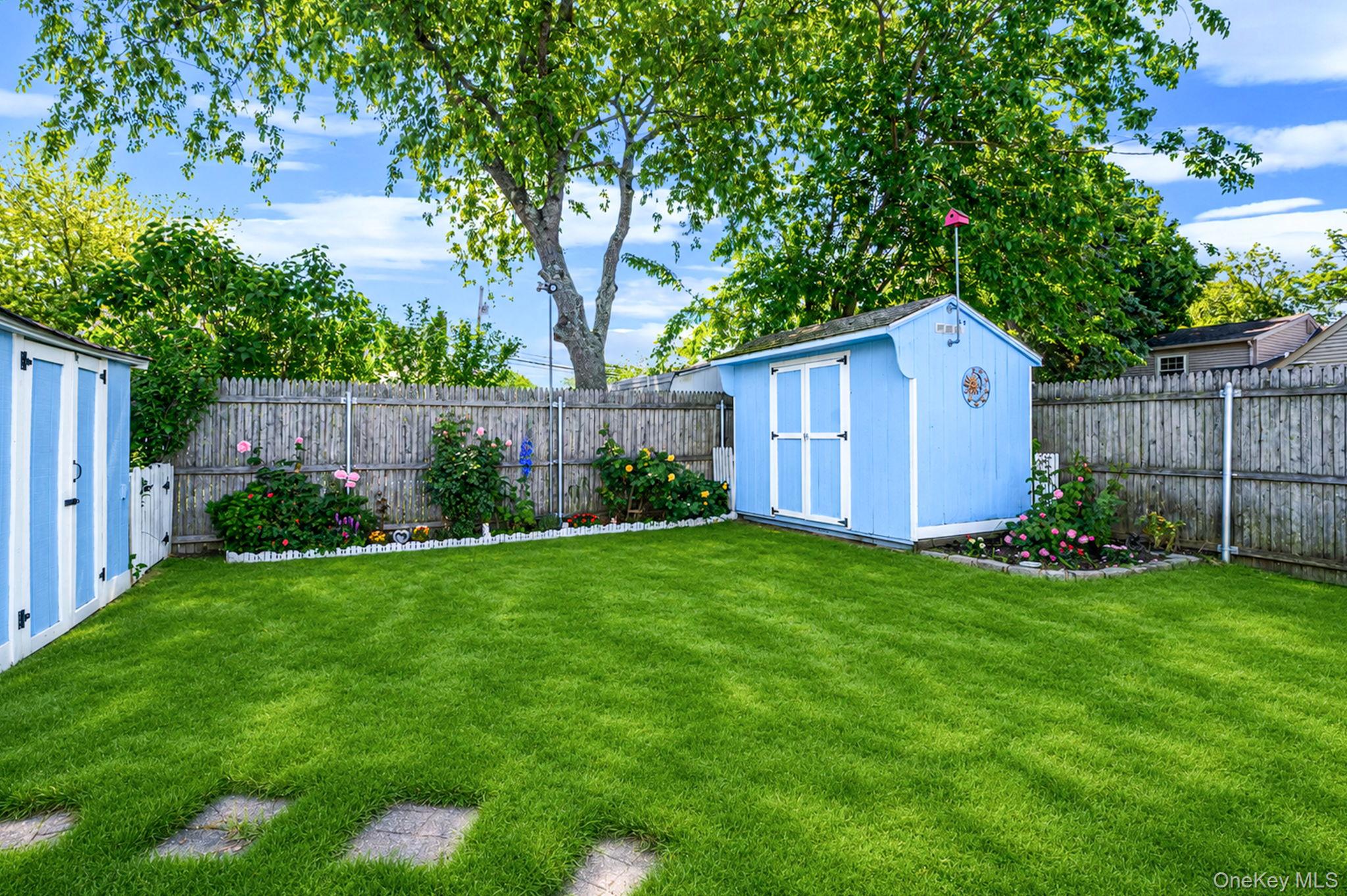 61 North Ocean Avenue Islip, NY 11751 - Photo 34 of 36