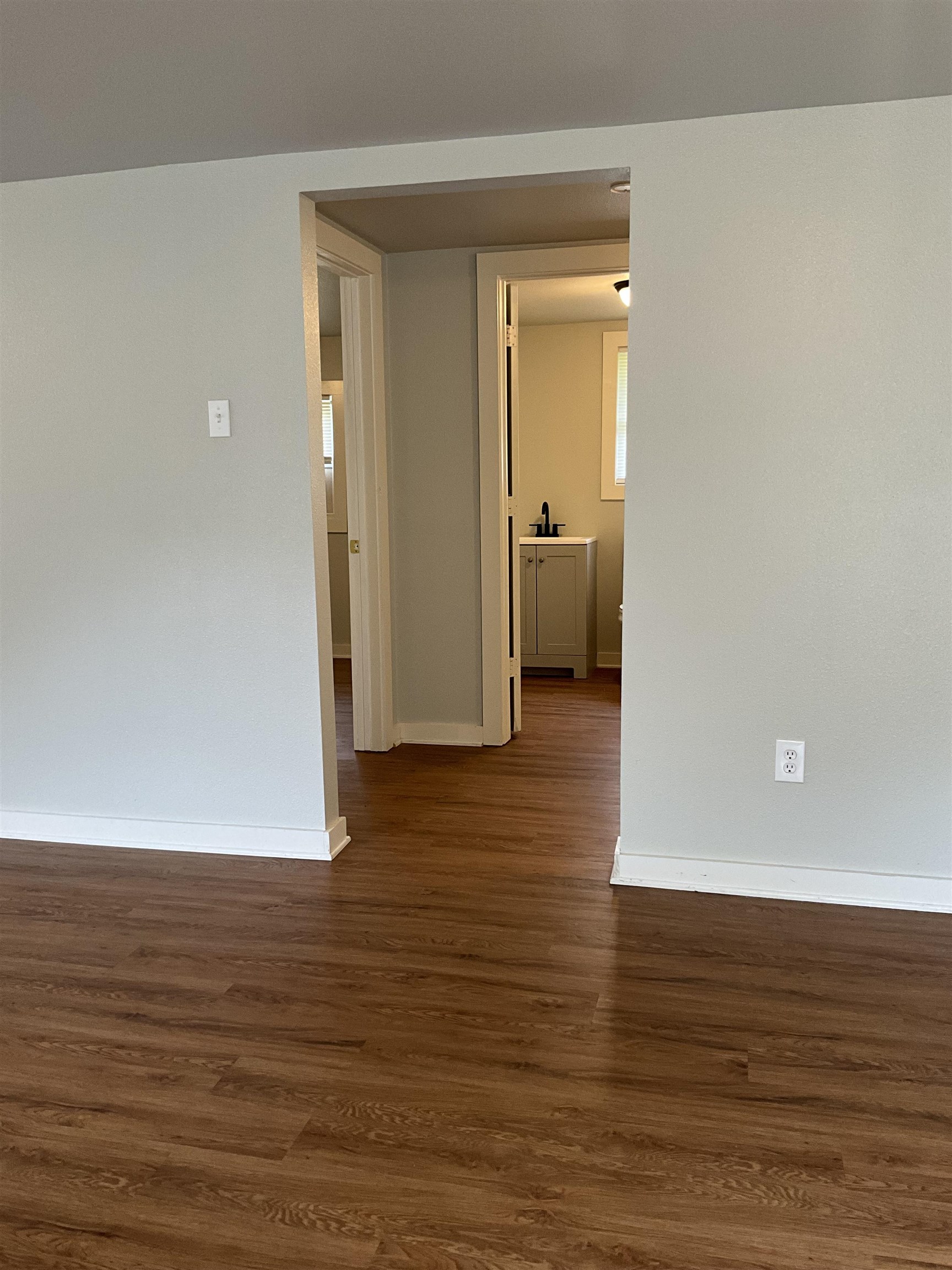 655 North 2nd Street Silsbee, TX 77656 - Photo 25 of 28