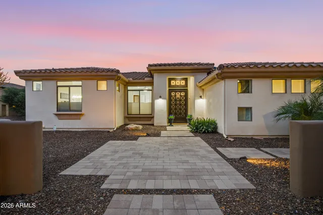$900,000 | 1516 East South Mountain Avenue, Phoenix, AZ 85042