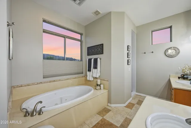 $900,000 | 1516 East South Mountain Avenue, Phoenix, AZ 85042