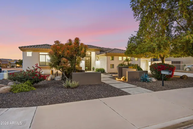 $900,000 | 1516 East South Mountain Avenue, Phoenix, AZ 85042