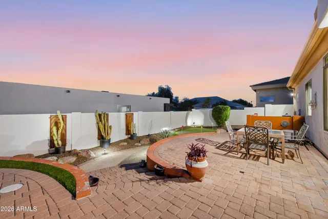 $900,000 | 1516 East South Mountain Avenue, Phoenix, AZ 85042