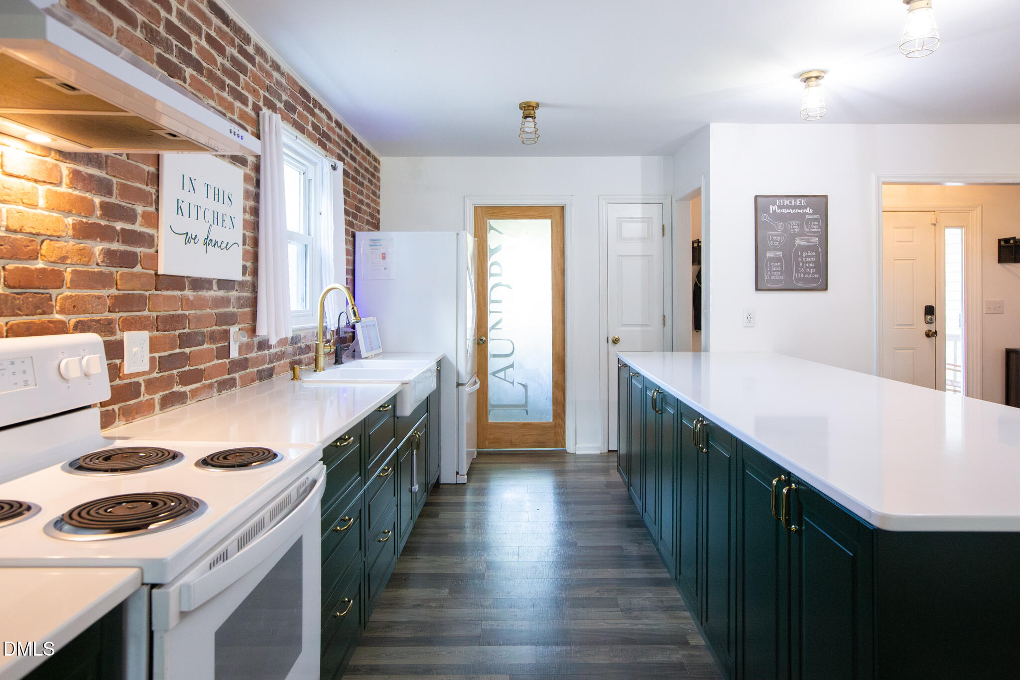 764 Corbett Road Clayton, NC 27520 - Photo 13 of 65 Kitchen