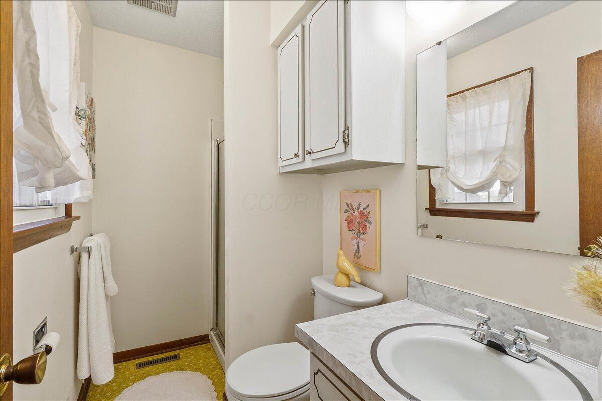 25376 Fairmount Road Waynesfield, OH 45896 - Photo 23 of 39 23-IMG_3913