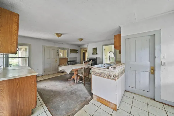 $284,900 | 3125 Rogers Highway, Britton, MI 49229