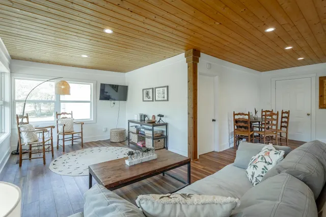 $440,000 | 9794 Mullins Cove Road, Whitwell, TN 37397