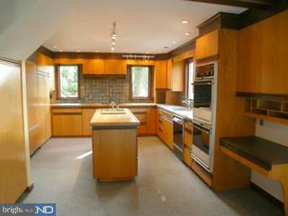 1205 Lindenhurst Road Newtown, PA 18940 - Photo 4 of 6 Gallery Image 4