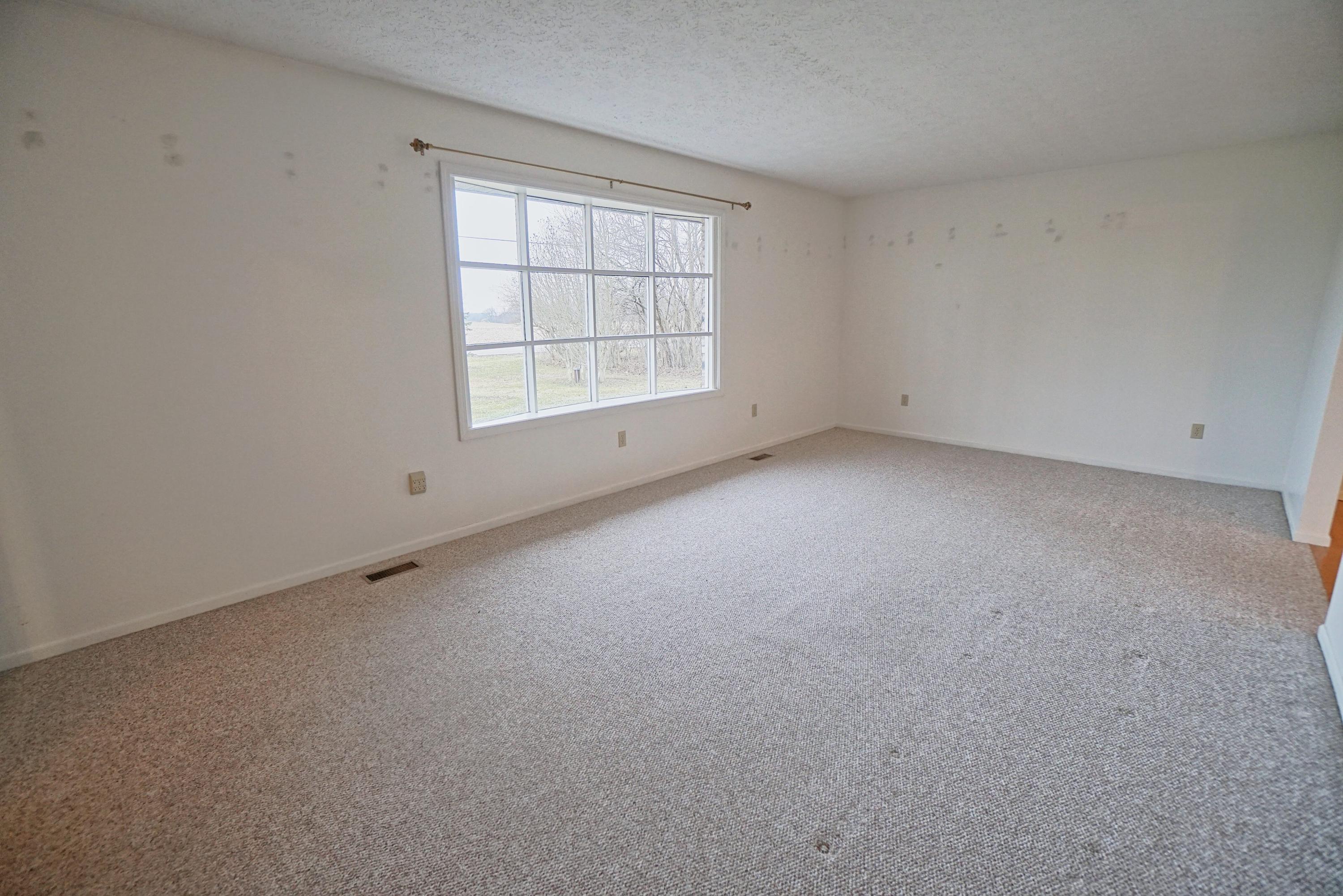 10582 Marquart Road New Carlisle, OH 45344 - Photo 3 of 54