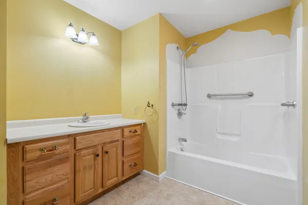 $629,000 | 18 Linden Drive, Lebanon, NH 03784