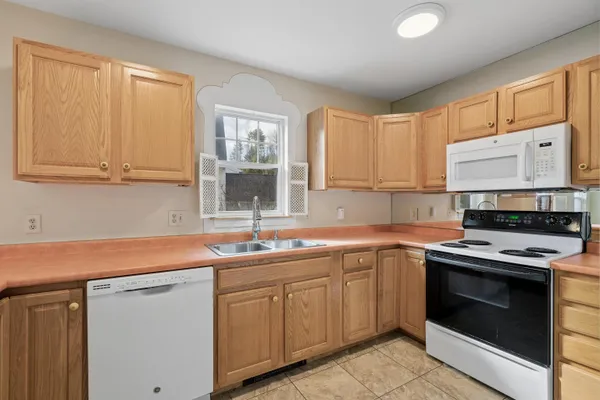 $629,000 | 18 Linden Drive, Lebanon, NH 03784