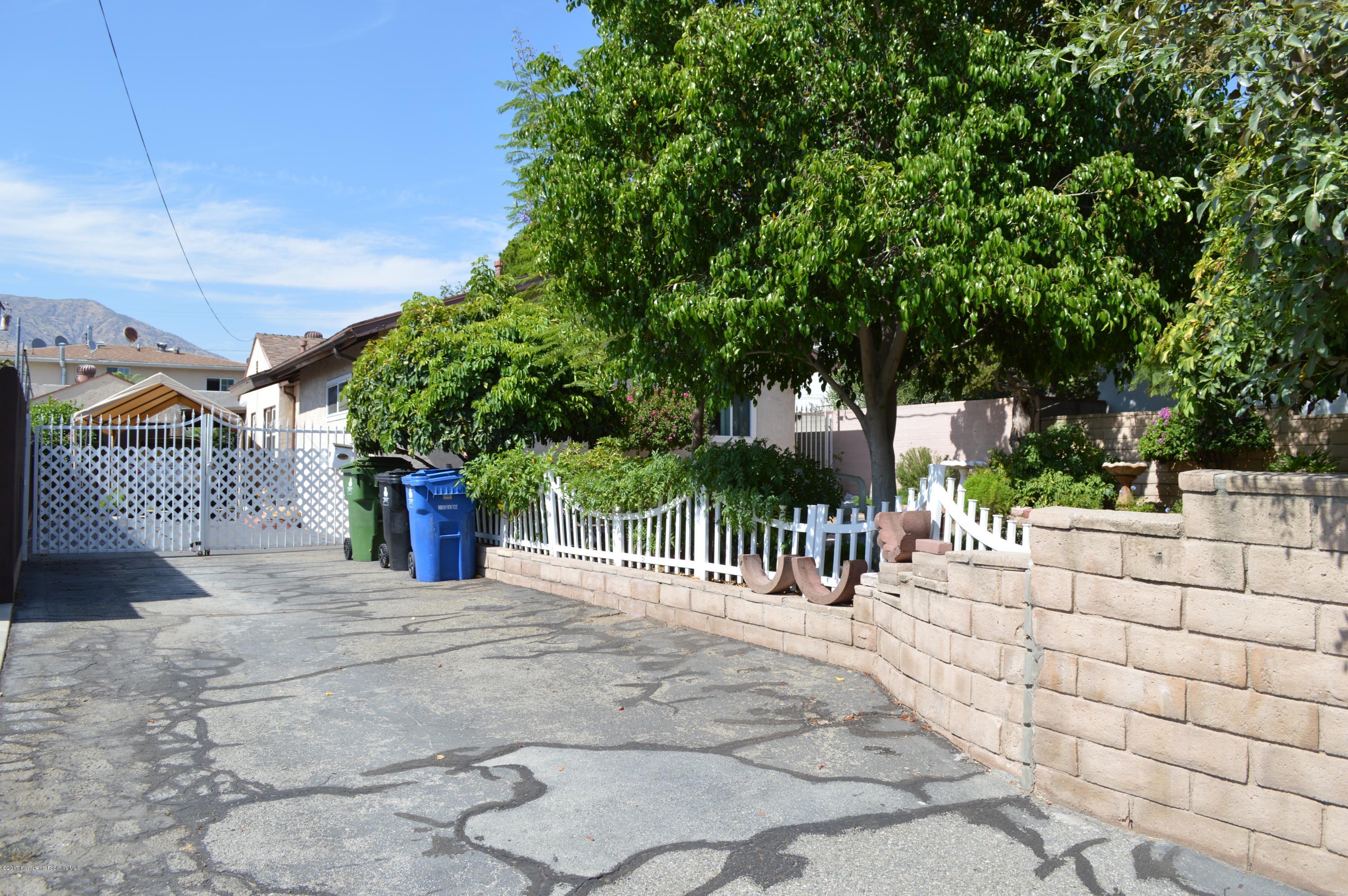 7613 Machrea Street Tujunga, CA 91042 - Photo 1 of 13 01.1