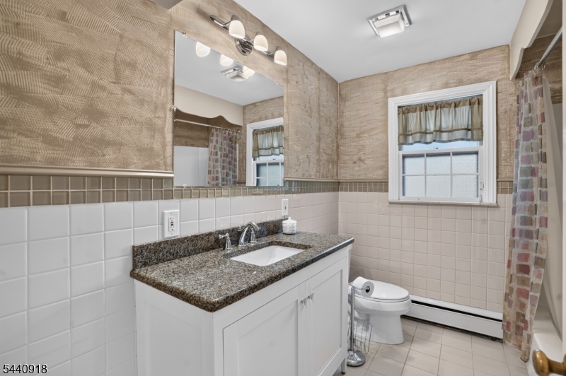905 Charlotte Road Plainfield, NJ 07060 - Photo 16 of 44