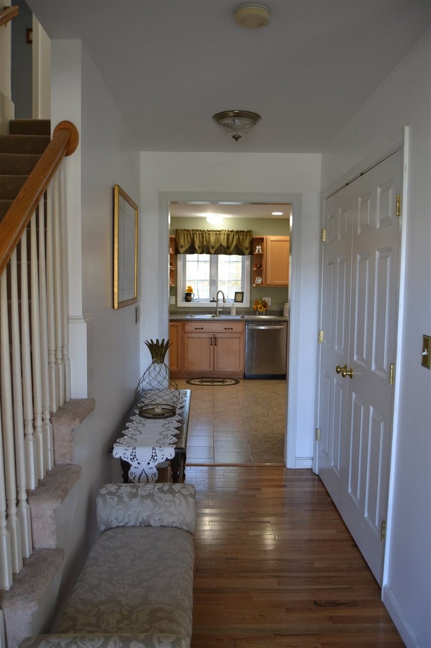 7 Katie Lane Rochester, NH 03868 - Photo 4 of 23